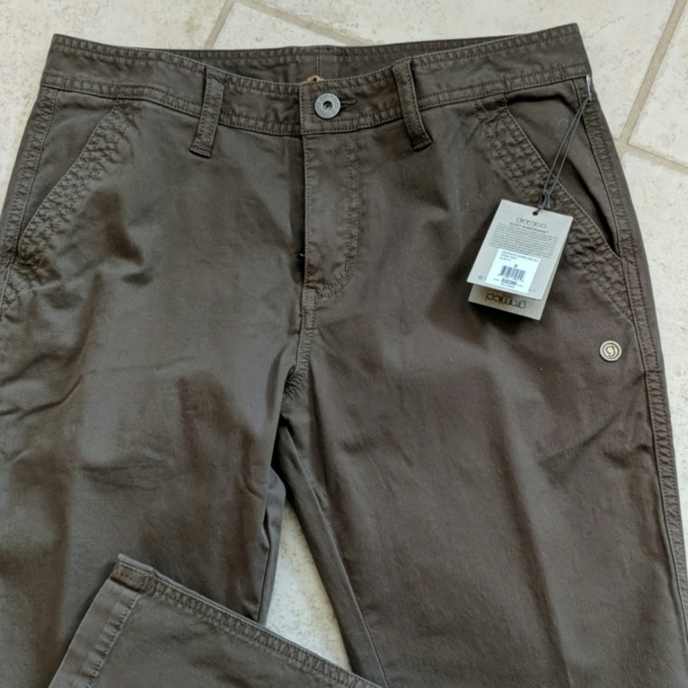 Gramicci slim fit yoshu pant - olive